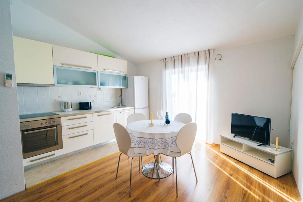 Apartmani Lucante Сплит Екстериор снимка