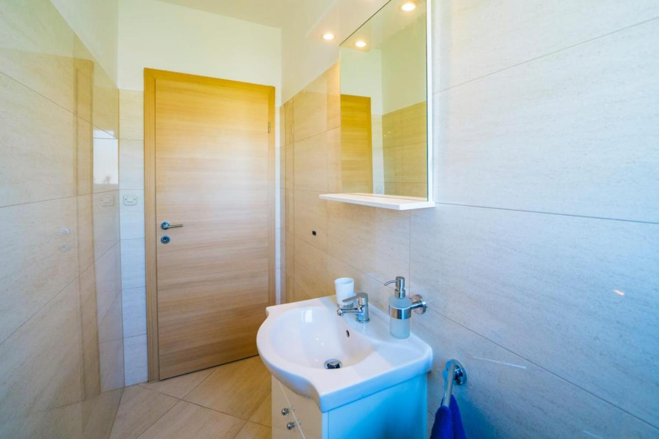 Apartmani Lucante Сплит Екстериор снимка